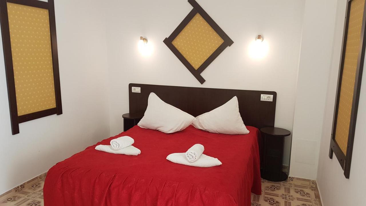 Hotel Pensiunea Casa Noastra Sinaia Esterno foto