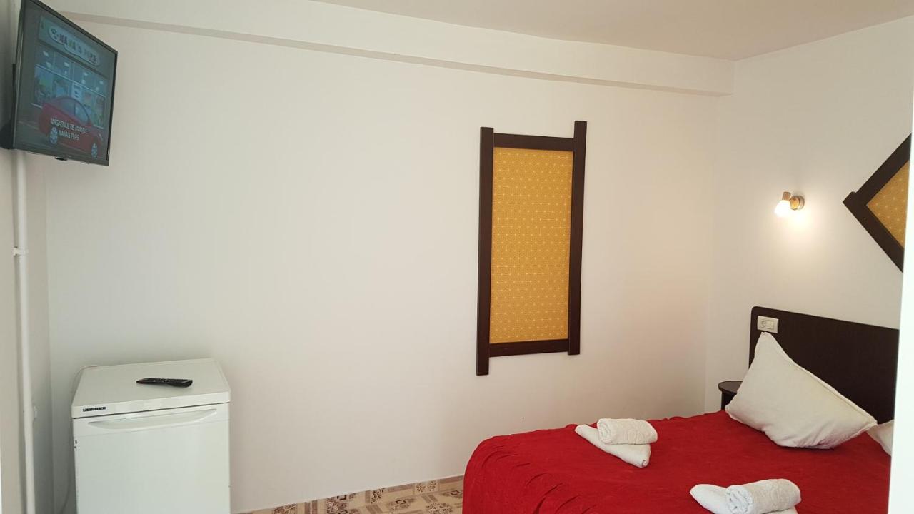 Hotel Pensiunea Casa Noastra Sinaia Esterno foto