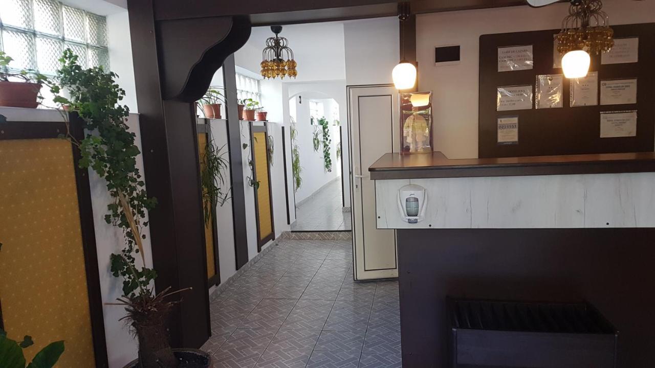 Hotel Pensiunea Casa Noastra Sinaia Esterno foto