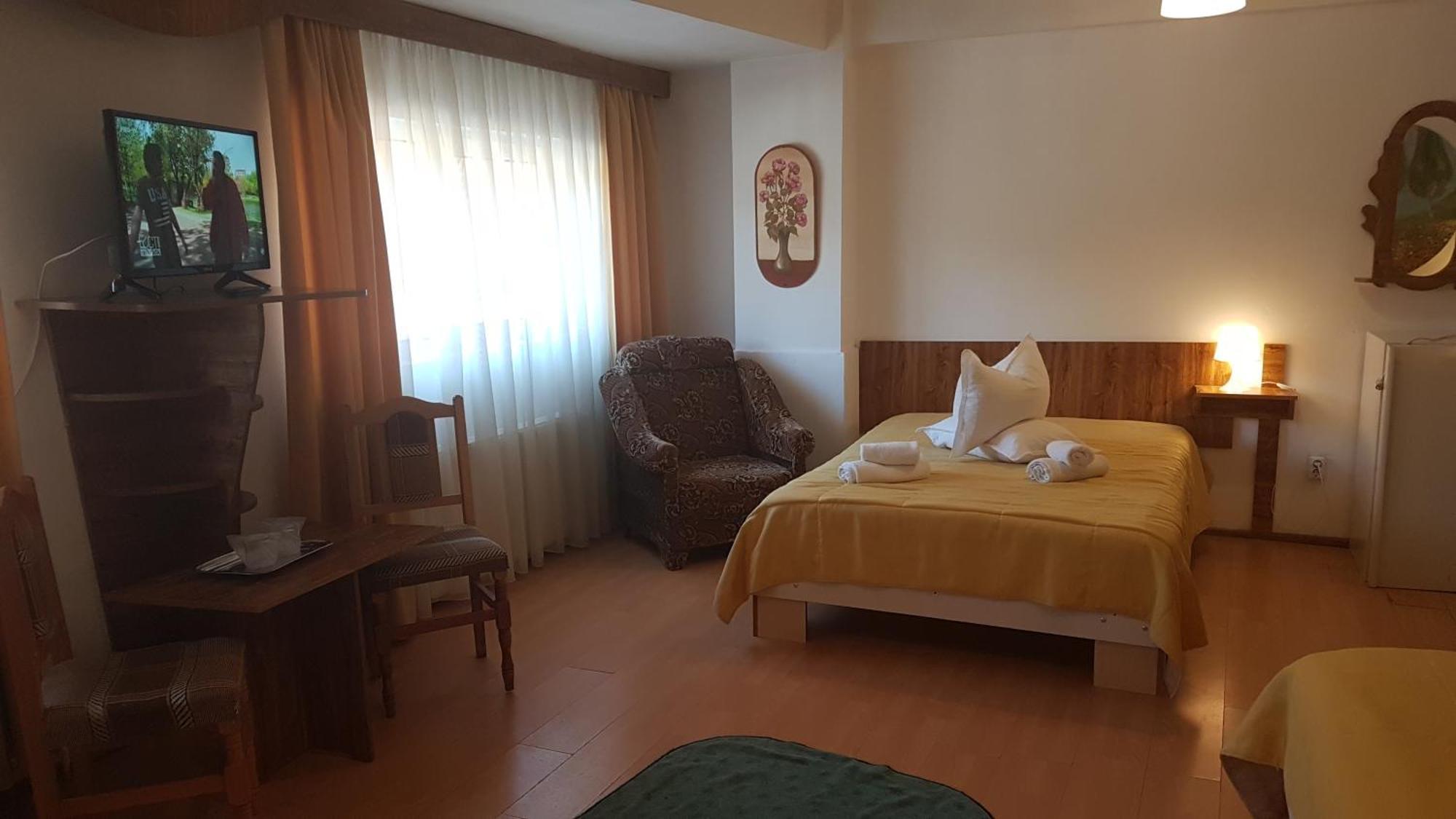 Hotel Pensiunea Casa Noastra Sinaia Esterno foto